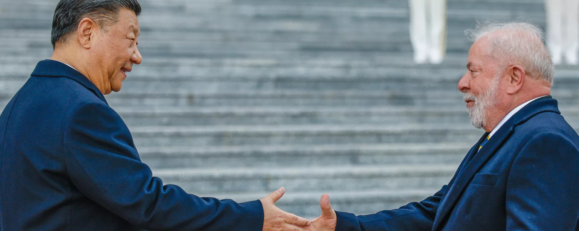 Caminho sem volta: BRICS impulsionou desdolarização do mercado mundial, opina analista