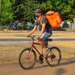 Entregadores de aplicativos protestam contra precarização do trabalho